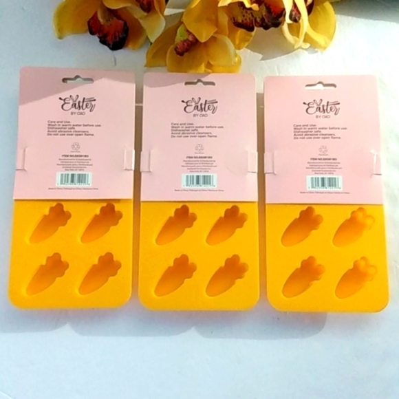 CWO ORANGE SILICONE CARROT SHAPED CAKE CANDY SOAP MOLDS 3 PIECE SET 24 MOLDS NWT - Picture 3 of 6